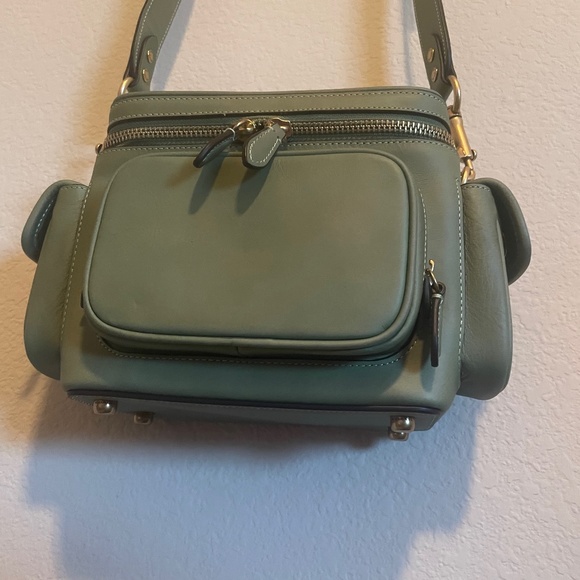 RARE coach utility 18 bag turn lock crossbody green - Picture 4 of 11